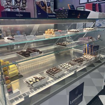 Le Macaron - Desserts Near Me - Sparks, Nevada Le Macaron - Desserts Near Me - Sparks, Nevada