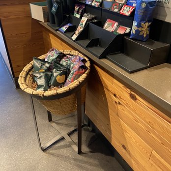 Starbucks - Coffee & Tea Near Me - Easley, South Carolina