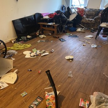 Three Ladies Cleaning - Tenant eviction before clean living room - Home Cleaning Near Me - Burlington, Vermont Three Ladies Cleaning - Tenant eviction before clean living room - Home Cleaning Near Me - Burlington, Vermont