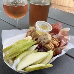 The A-Frame Winegarden at Les Bourgeois Vineyards - Blufftop Basket