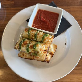 Emmy Squared Pizza - Cheesy Garlic Sticks - Pizza Near Me - Birmingham, Alabama