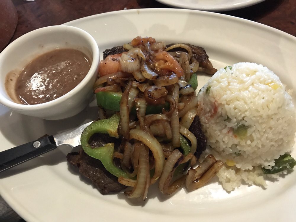 Order Bistec Encebollado food online from La Caravana Salvadorian Restaurant store, Pasadena on bringmethat.com