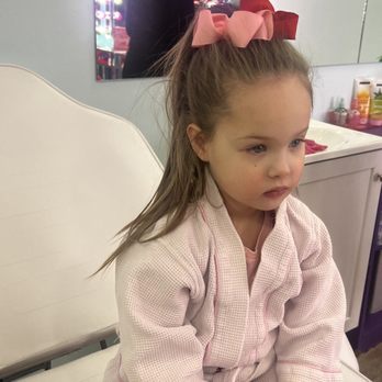 Princess and Diva Spa Fun Shop - My daughter super sad and uninterested after being berated by employee - Kids Hair Salons Near Me - Bloomington, Minnesota Princess and Diva Spa Fun Shop - My daughter super sad and uninterested after being berated by employee - Kids Hair Salons Near Me - Bloomington, Minnesota