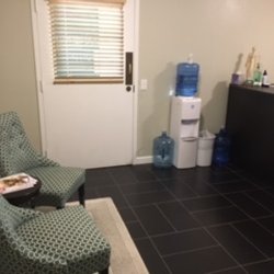 Lyons Acupuncture - Seating in lobby