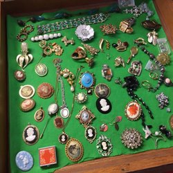 D & H Antiques & Jewelry - Some of the brooches they have.