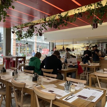 The Table - British Near Me - London, XGL