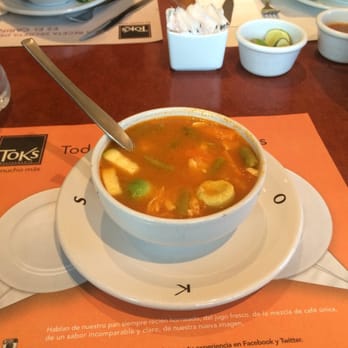 Cafeterias Tok's - Caldo tlalpeño (mediano). - Cafeteria Near Me - Monterrey, NLE