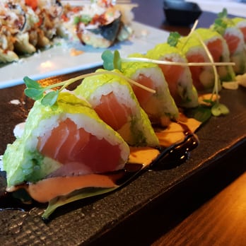 Ho Sushi Bistro - The Manhattan Roll - Sushi Bars Near Me - Everett, Washington Ho Sushi Bistro - The Manhattan Roll - Sushi Bars Near Me - Everett, Washington