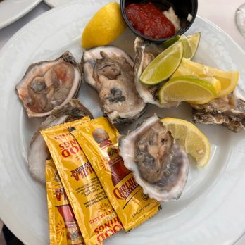 Cafe Sierra - Oysters - New American Near Me - Universal City, California Cafe Sierra - Oysters - New American Near Me - Universal City, California