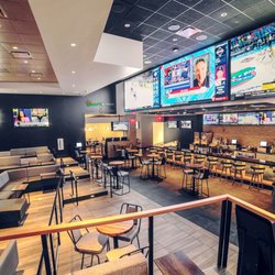 DraftKings At Casino Queen Sportsbook