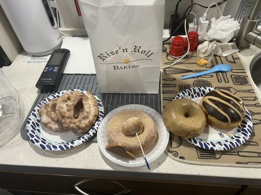 Rise'n Roll Bakery & Deli - Middlebury by null