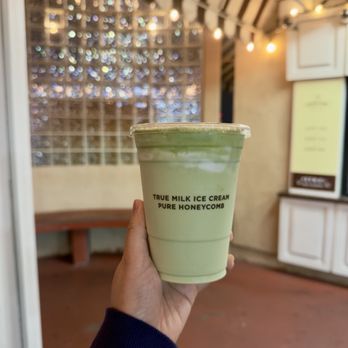 Honeymee Buena Park - Matcha honey milkshake - Ice Cream & Frozen Yogurt Near Me - Buena Park, California