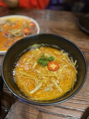 Hẻm by null