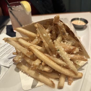 Lumen Detroit - Truffle fries - Cocktail Bars Near Me - Detroit, Michigan Lumen Detroit - Truffle fries - Cocktail Bars Near Me - Detroit, Michigan