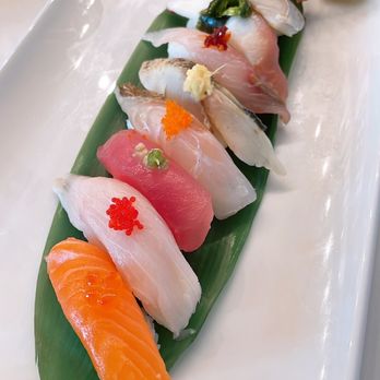 Kusshi - Nigiri Samplers - Sushi Bars Near Me - Arlington, Virginia Kusshi - Nigiri Samplers - Sushi Bars Near Me - Arlington, Virginia