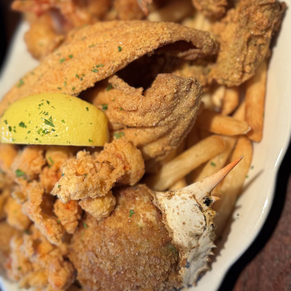 Pappadeaux Seafood Kitchen - Pappadeux Seafood Platter - Cajun/Creole Near Me - Alpharetta, Georgia Pappadeaux Seafood Kitchen - Pappadeux Seafood Platter - Cajun/Creole Near Me - Alpharetta, Georgia