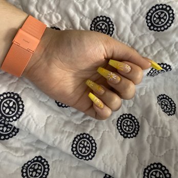 Modern Nails Lounge Spa - Nails - Nail Salons Near Me - Austin, Texas