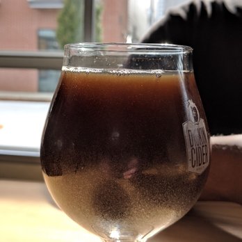 Diskin Cider - Truth serum, 10% abv cider with sparkles in it. Tastes good and will impress beer fans. - Cideries Near Me - Nashville, Tennessee Diskin Cider - Truth serum, 10% abv cider with sparkles in it. Tastes good and will impress beer fans. - Cideries Near Me - Nashville, Tennessee