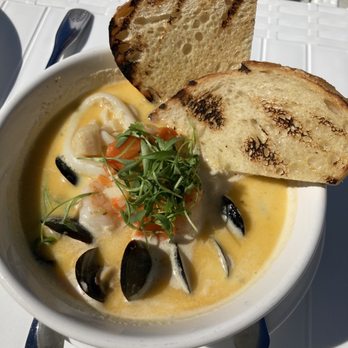Cafe Bernie - Seafood chowder. Fantastic!!! - Beer, Wine & Spirits Near Me - Miami Beach, Florida