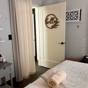 Innate Skin Therapy - treatment room at Innate Skin Therapy - Estheticians Near Me - Reno, Nevada Innate Skin Therapy - treatment room at Innate Skin Therapy - Estheticians Near Me - Reno, Nevada