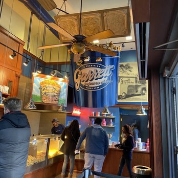 Garrett Popcorn Shops - Popcorn Shops Near Me - Chicago, Illinois Garrett Popcorn Shops - Popcorn Shops Near Me - Chicago, Illinois