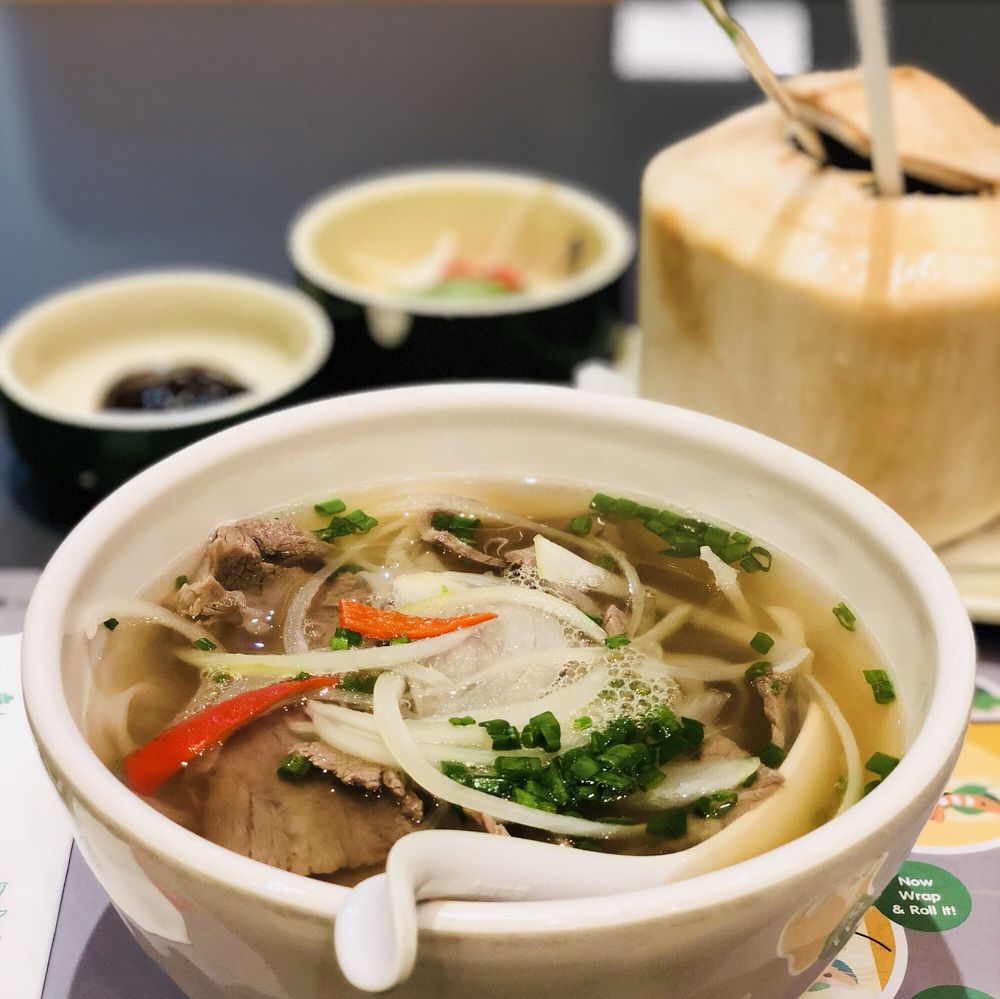 WRAP & ROLL 23 Photos ION Orchard, Singapore, Singapore