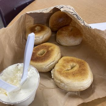 Busy Bee's Bagel & Bakery - Five of the 10 bagels I purchased - Bagels Near Me - La Jolla, California Busy Bee's Bagel & Bakery - Five of the 10 bagels I purchased - Bagels Near Me - La Jolla, California
