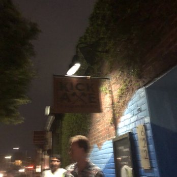 Kick Axe Throwing - Bars Near Me - Brooklyn, New York