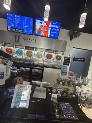 11 Degrees Daiquiri by null