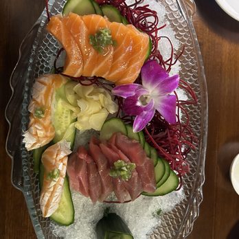 Toro'Ko Sushi - Salmon and Tuna Sashimi - Sushi Bars Near Me - San Antonio, Texas Toro'Ko Sushi - Salmon and Tuna Sashimi - Sushi Bars Near Me - San Antonio, Texas
