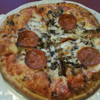 Hunter's Pizza - Mini pizza with pepperoni, mushroom and double cheese is yummy and filling for a person that eats like a bird: like me! - Pizza Near Me - Scarborough, Ontario Hunter's Pizza - Mini pizza with pepperoni, mushroom and double cheese is yummy and filling for a person that eats like a bird: like me! - Pizza Near Me - Scarborough, Ontario