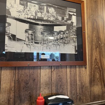 Duff's Famous Wings - American Near Me - Amherst, New York Duff's Famous Wings - American Near Me - Amherst, New York