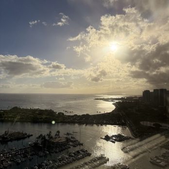 Prince Waikiki - Floor 31 club premier bedroom - Hotels Near Me - Honolulu, Hawaii Prince Waikiki - Floor 31 club premier bedroom - Hotels Near Me - Honolulu, Hawaii