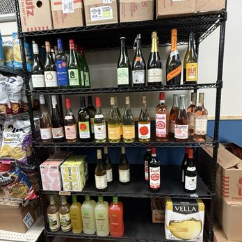 Henry Street Deli - wine - Delis Near Me - Burlington, Vermont Henry Street Deli - wine - Delis Near Me - Burlington, Vermont