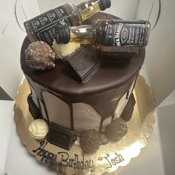Los Globos bakery - Awesome job !!! Chocolate mousse cake with Jack Daniel.