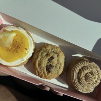 Crumbl - Kapolei - Bakeries Near Me - Kapolei, Hawaii Crumbl - Kapolei - Bakeries Near Me - Kapolei, Hawaii
