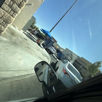 Dutch Bros Coffee - Line doesn't move - Juice Bars & Smoothies Near Me - Fresno, California Dutch Bros Coffee - Line doesn't move - Juice Bars & Smoothies Near Me - Fresno, California