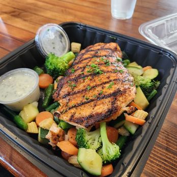 Dr Grubb's - Blackened salmon - American Near Me - Claremont, California Dr Grubb's - Blackened salmon - American Near Me - Claremont, California