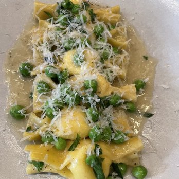 Fradei Bistro - Caramelle - Wine Bars Near Me - Brooklyn, New York Fradei Bistro - Caramelle - Wine Bars Near Me - Brooklyn, New York