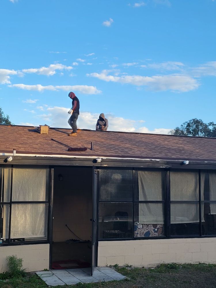 Slide of Elo Roofing