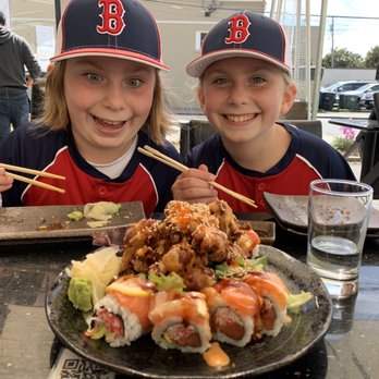 Fuumi - Fuumi Fuumi Sushi Roll - Sushi Bars Near Me - Burlingame, California Fuumi - Fuumi Fuumi Sushi Roll - Sushi Bars Near Me - Burlingame, California