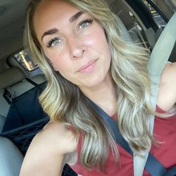 Emily at Tres Chic - hybrid last extensions.