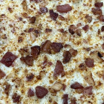 Domino's Pizza - a close up of a pizza - Pizza Near Me - Oxford, Ohio Domino's Pizza - a close up of a pizza - Pizza Near Me - Oxford, Ohio