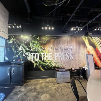 Raw Jūce - Brickell - Inside - Juice Bars & Smoothies Near Me - Miami, Florida