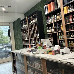Aqua Wine & Spirits