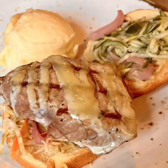 Big Oyster Brewery - Ahi Tuna with mashed potatoes - Breweries Near Me - Lewes, Delaware Big Oyster Brewery - Ahi Tuna with mashed potatoes - Breweries Near Me - Lewes, Delaware