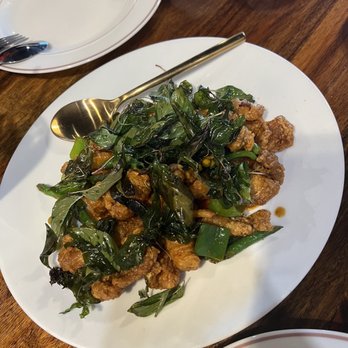 Boun Thai Kitchen - Spicy Catfish - Salad Near Me - Paradise, Nevada Boun Thai Kitchen - Spicy Catfish - Salad Near Me - Paradise, Nevada