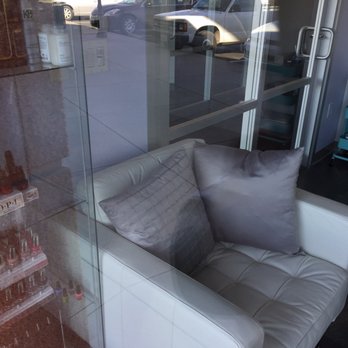 Polished By Tiffany - Comfy seat for her clients - Hair Salons Near Me - San Jose, California Polished By Tiffany - Comfy seat for her clients - Hair Salons Near Me - San Jose, California