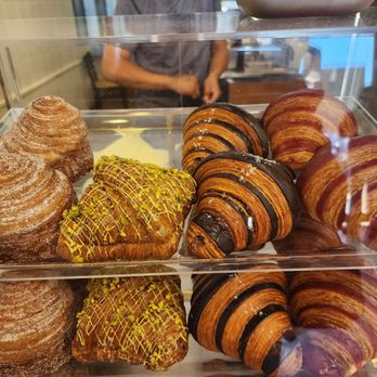 Monty's Alhambra  - Fresh pastries - Chicken Shop Near Me - Alhambra, California