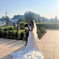 Mondrion Limousine - Queens Wedding pictures with limousine
